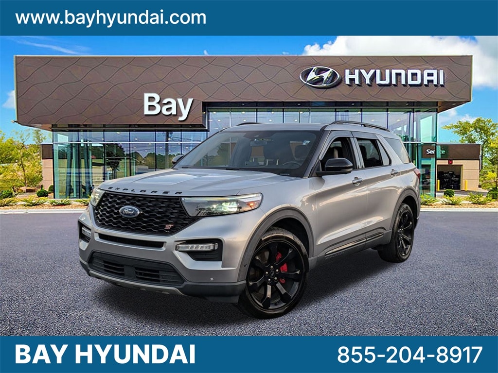 2020 Ford Explorer ST's photo