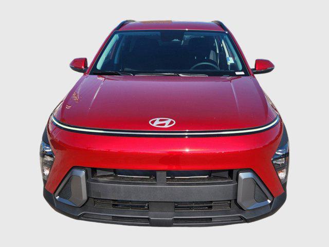 2025 Hyundai Kona SEL photo 2