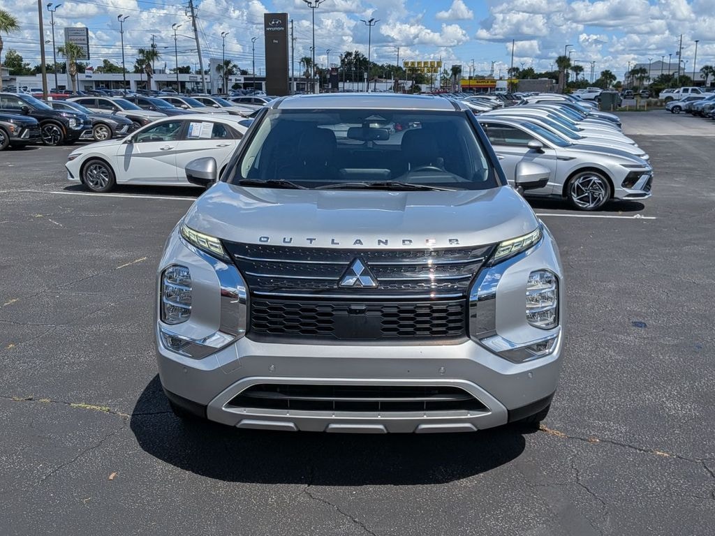 Used 2023 Mitsubishi Outlander SE Sport Utility