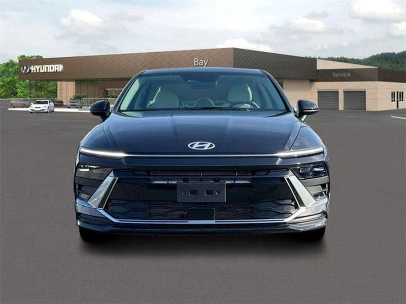 2025 Hyundai Sonata SE - Photo 12