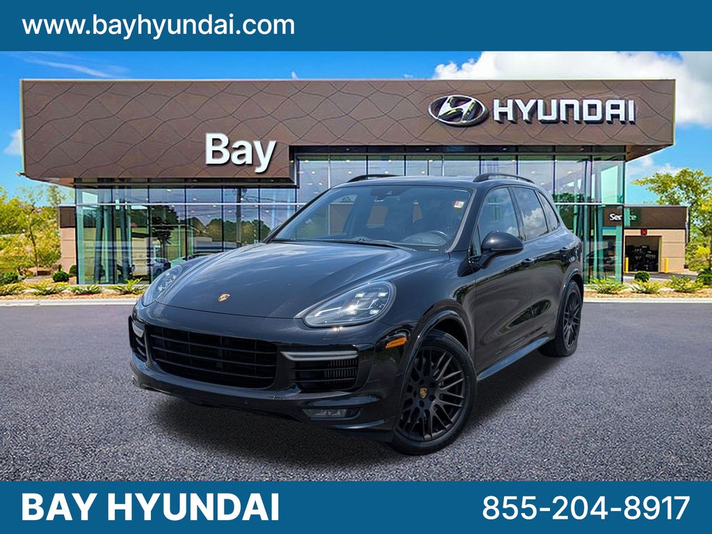 2016 Porsche Cayenne GTS's photo
