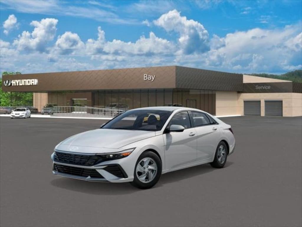 New 2026 Hyundai Elantra SE Sedan