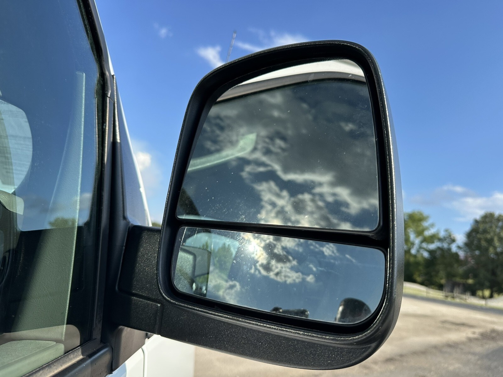 2019 Chevrolet Express 2500 Work Cargo Van photo 4