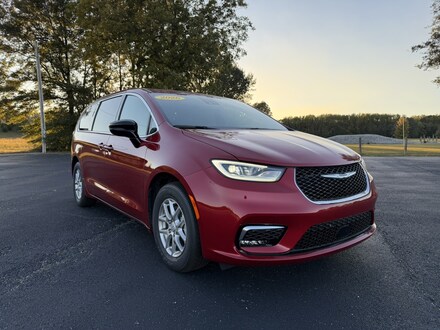 2026 Chrysler Pacifica SELECT Passenger Van