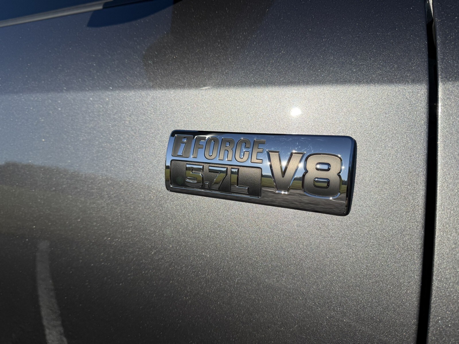 2021 Toyota Tundra SR5 CrewMax photo 2