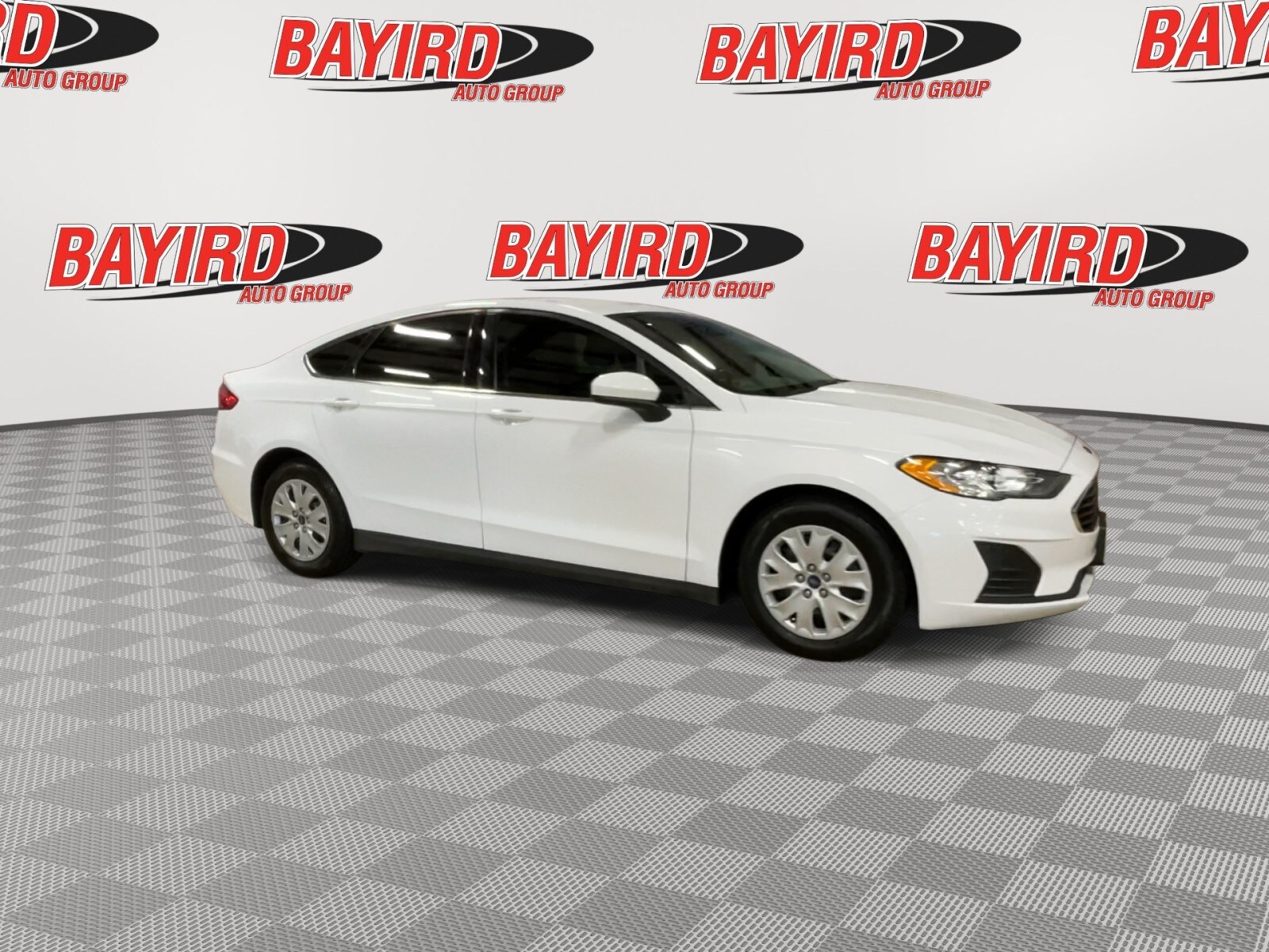 2020 Ford Fusion S photo 2