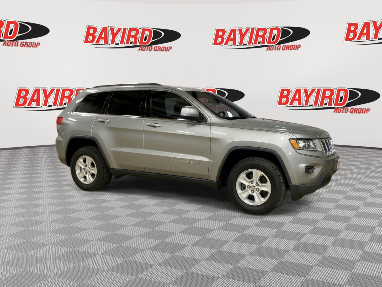 Used 2015 Jeep Grand Cherokee Laredo E with VIN 1C4RJFAGXFC227304 for sale in Paragould, AR