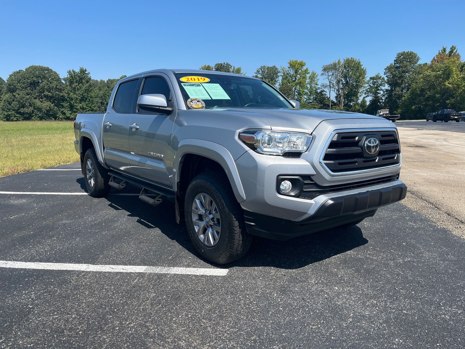 2019 Toyota Tacoma SR5 V6 photo 3