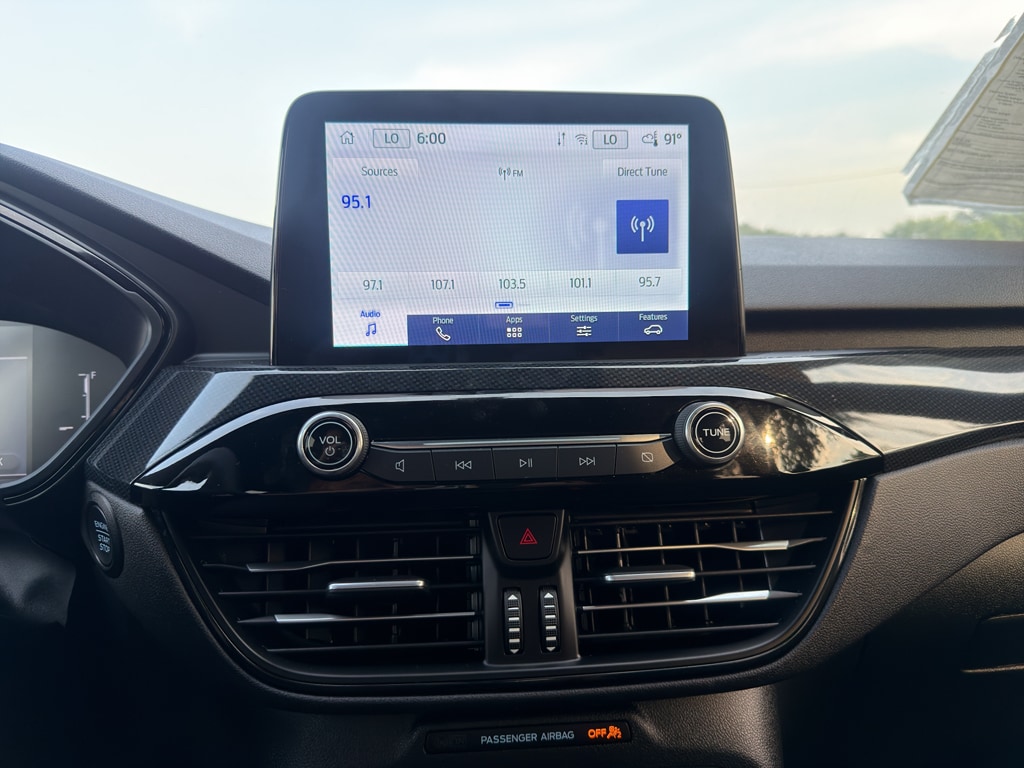 2025 Ford Escape ST-Line Select - Photo 29