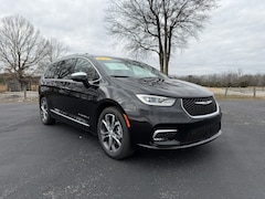 2026 Chrysler Pacifica PINNACLE Passenger Van