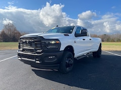 2026 Ram 3500 TRADESMAN CREW CAB 4X4 8' BOX Pickup