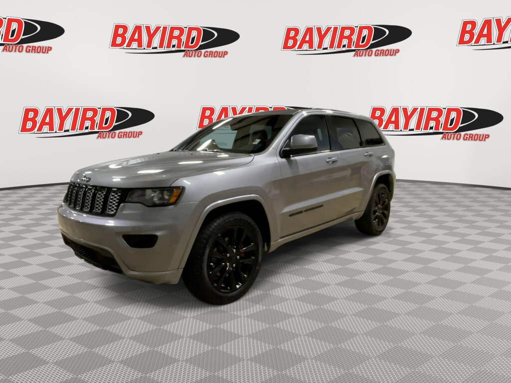 Used 2018 Jeep Grand Cherokee Laredo 4x4 SUV