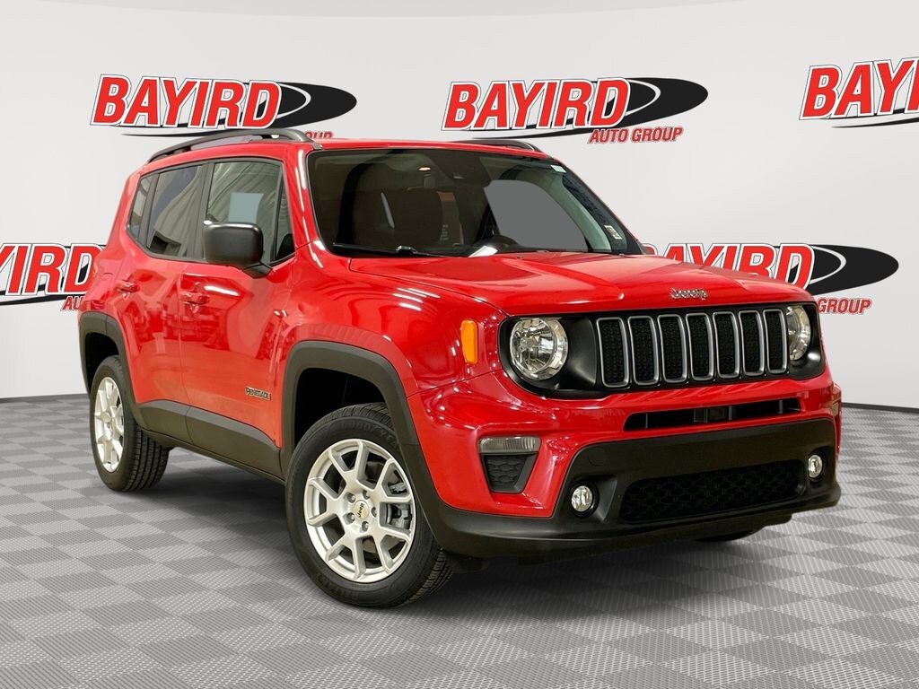 Used 2023 Jeep Renegade Latitude SUV