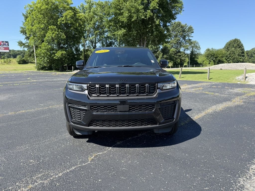 New 2026 Jeep Grand Cherokee L Laredo Sport Utility