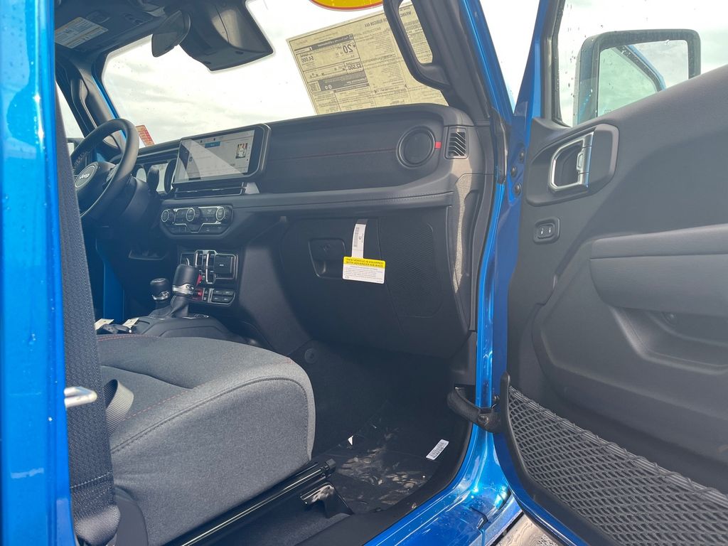 2026 Jeep Wrangler 4-Door Rubicon - Photo 17
