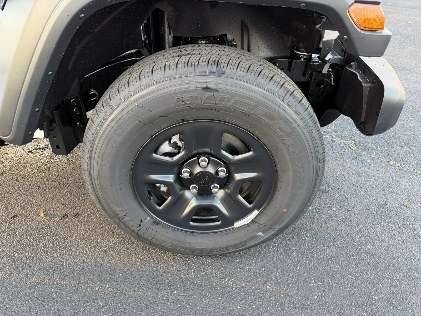 2026 Jeep Gladiator Sport photo 3