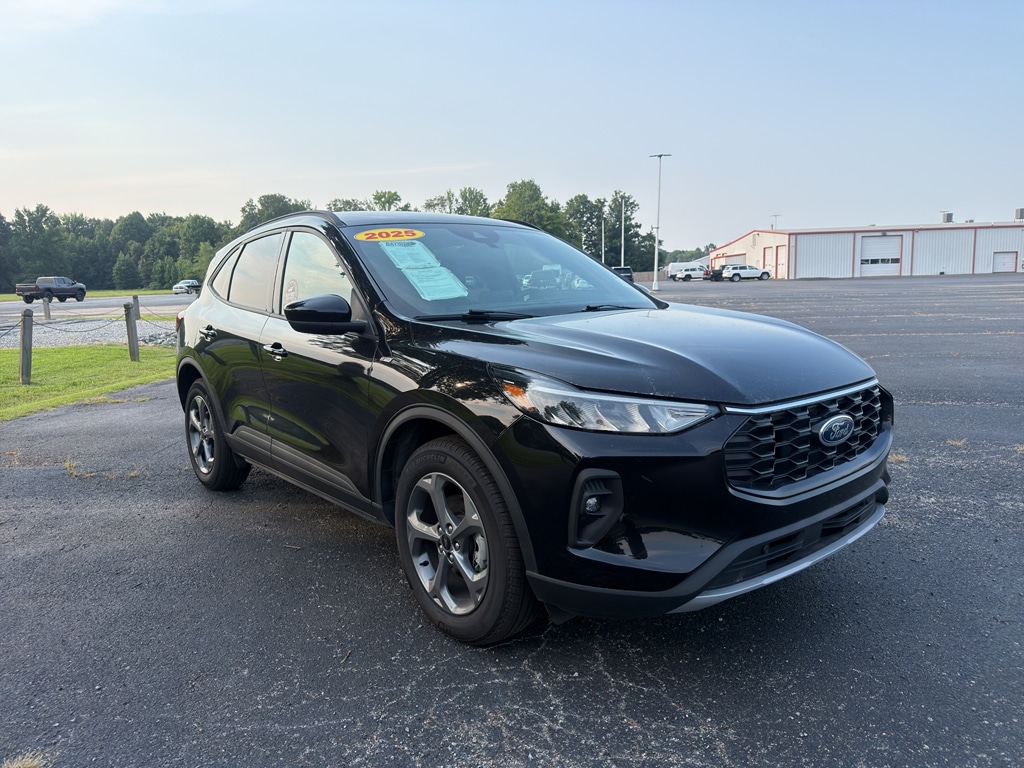 Used 2025 Ford Escape ST-Line Select SUV