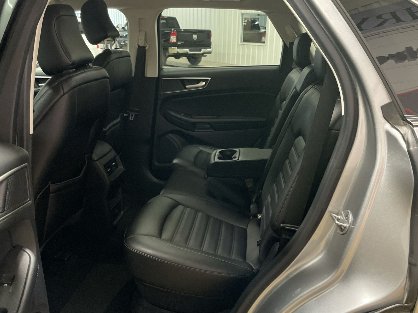 2021 Ford Edge SEL - Photo 23