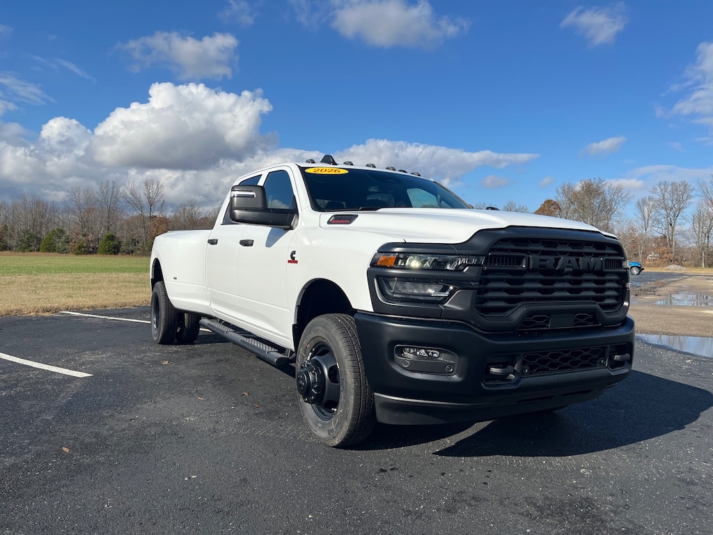 New 2026 Ram 3500 TRADESMAN CREW CAB 4X4 8' BOX Pickup