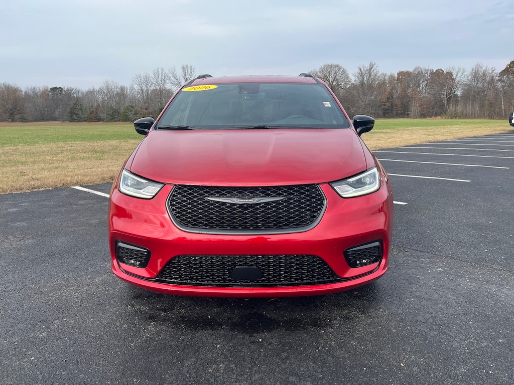 New 2026 Chrysler Pacifica SELECT Passenger Van