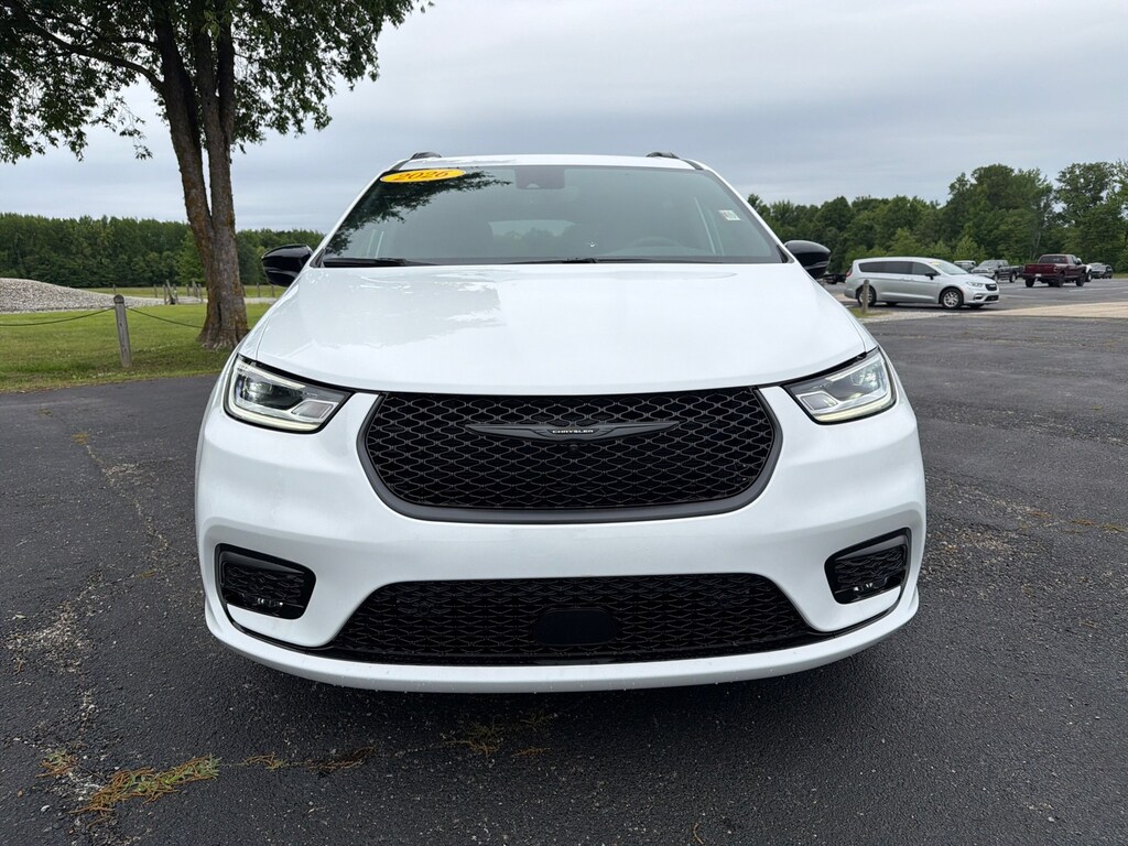New 2026 Chrysler Pacifica SELECT Passenger Van