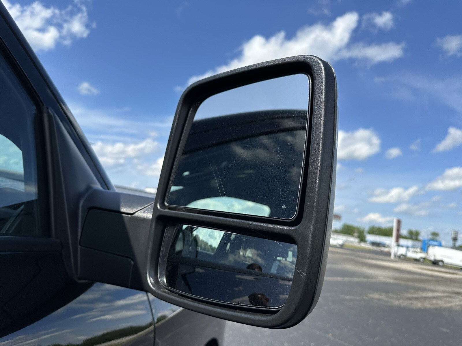 2025 Ram 2500 Tradesman photo 4