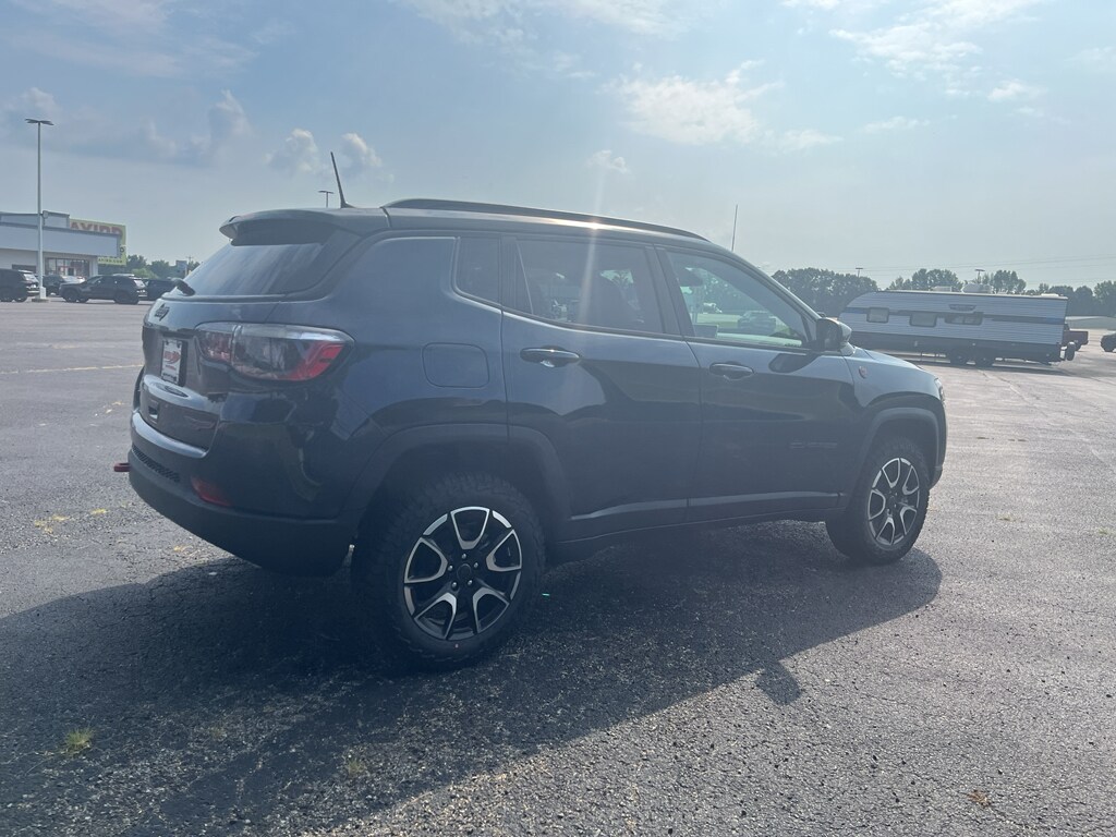 New 2026 Jeep Compass TRAILHAWK 4X4 Sport Utility