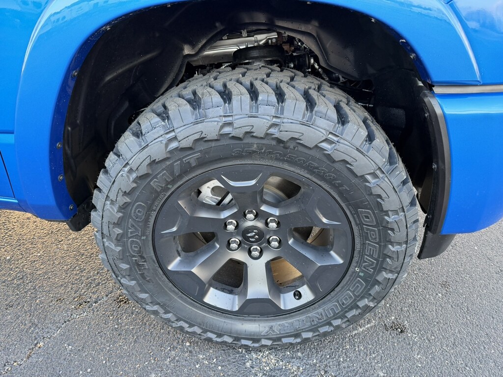 New 2026 Ram 1500 BIG HORN CREW CAB 4X4 5'7 BOX Pickup