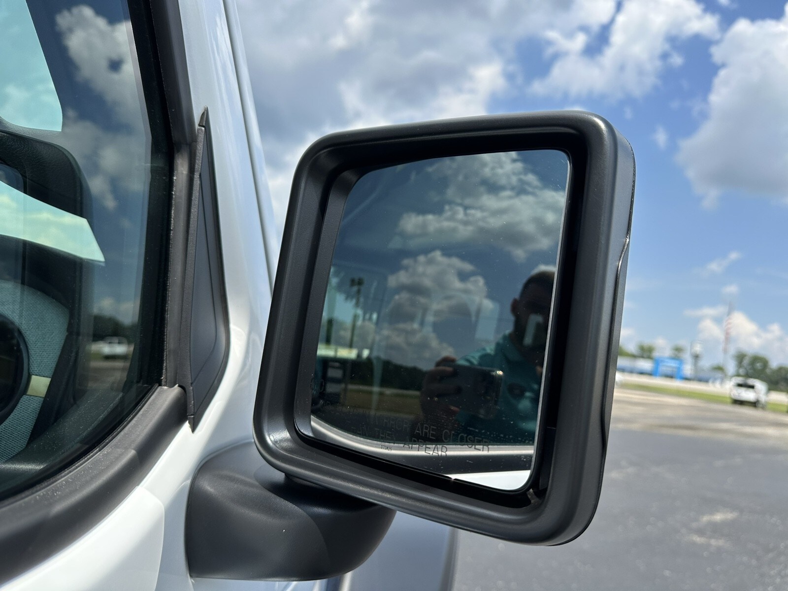 2025 Jeep Wrangler Sport S photo 4