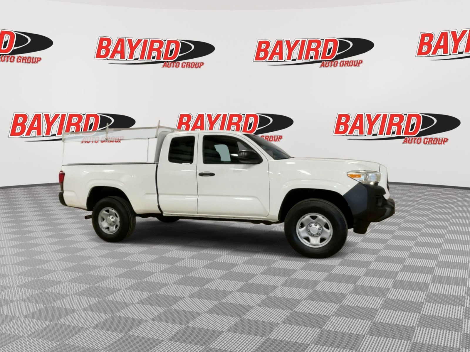 Used 2018 Toyota Tacoma SR with VIN 5TFRX5GN2JX108209 for sale in Paragould, AR