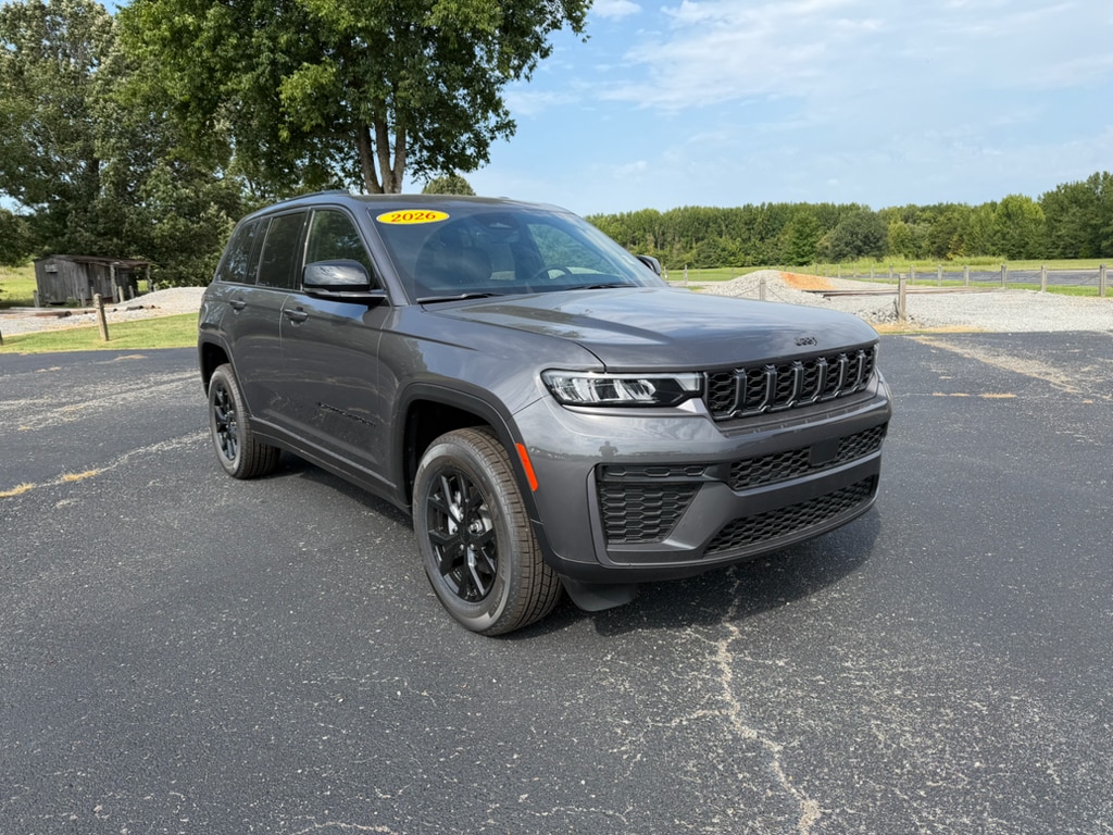 New 2026 Jeep Grand Cherokee Laredo Sport Utility