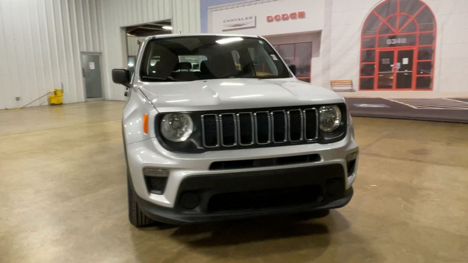 2019 Jeep Renegade Sport photo 2