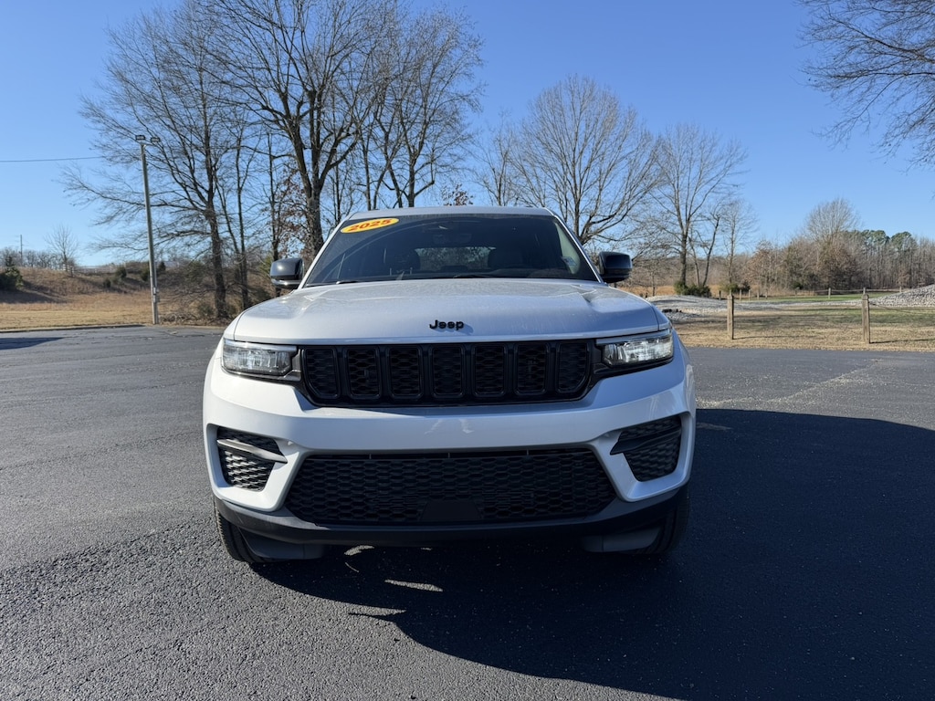 New 2025 Jeep Grand Cherokee ALTITUDE X 4X4 Sport Utility