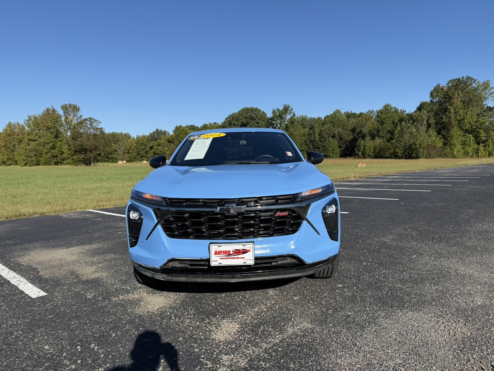 2024 Chevrolet Trax photo 2