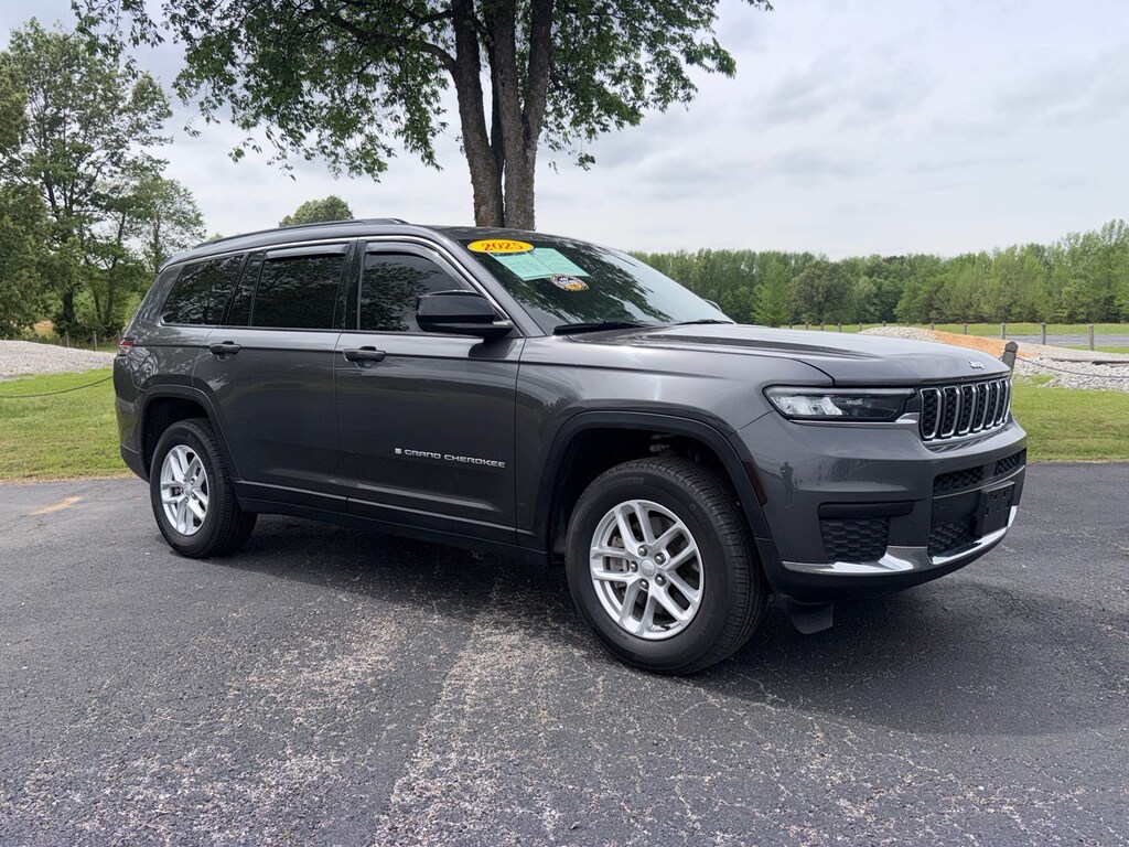 Used 2025 Jeep Grand Cherokee L Laredo SUV