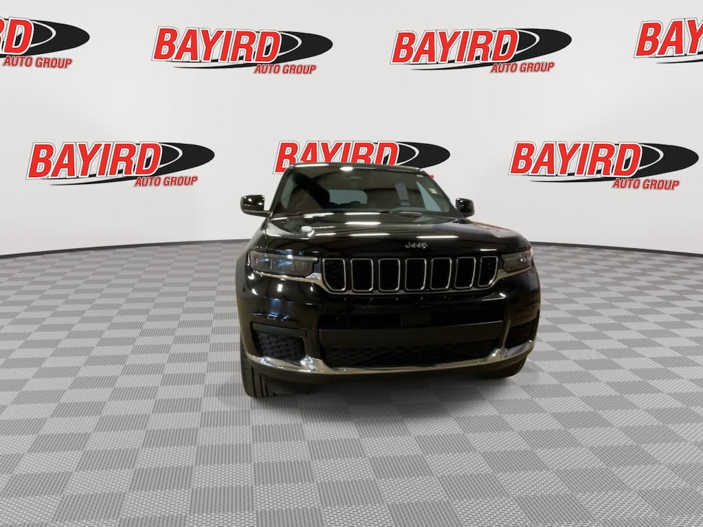 Used 2023 Jeep Grand Cherokee L Laredo SUV