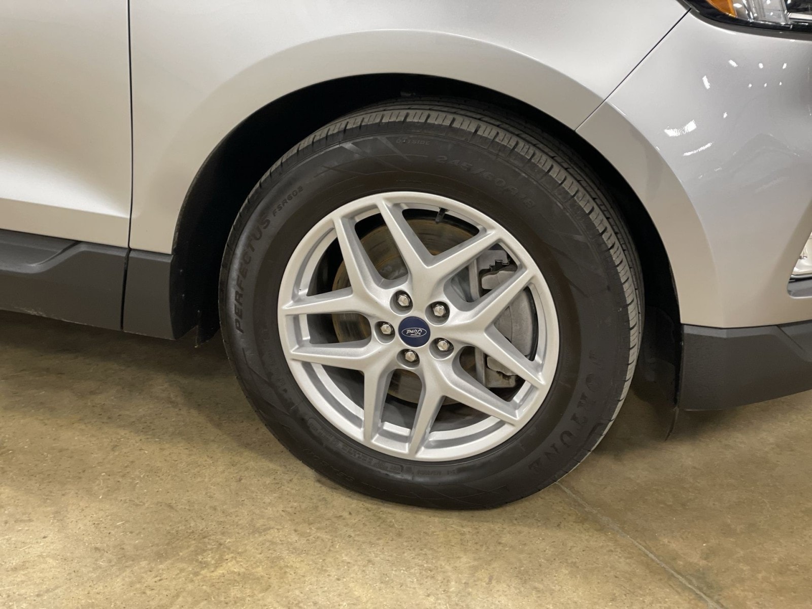 2021 Ford Edge SEL - Photo 12