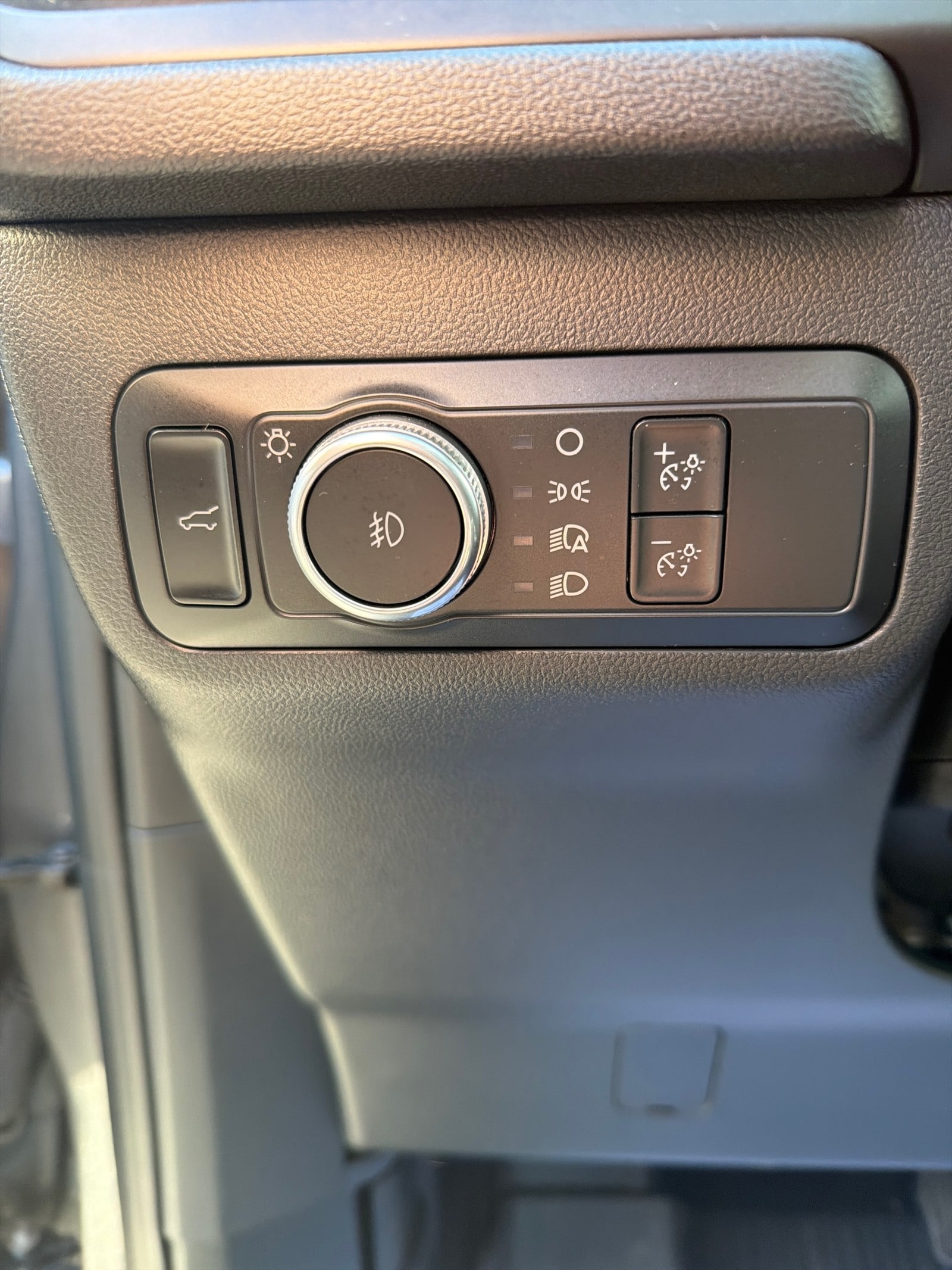 2022 Ford Escape SEL - Photo 9