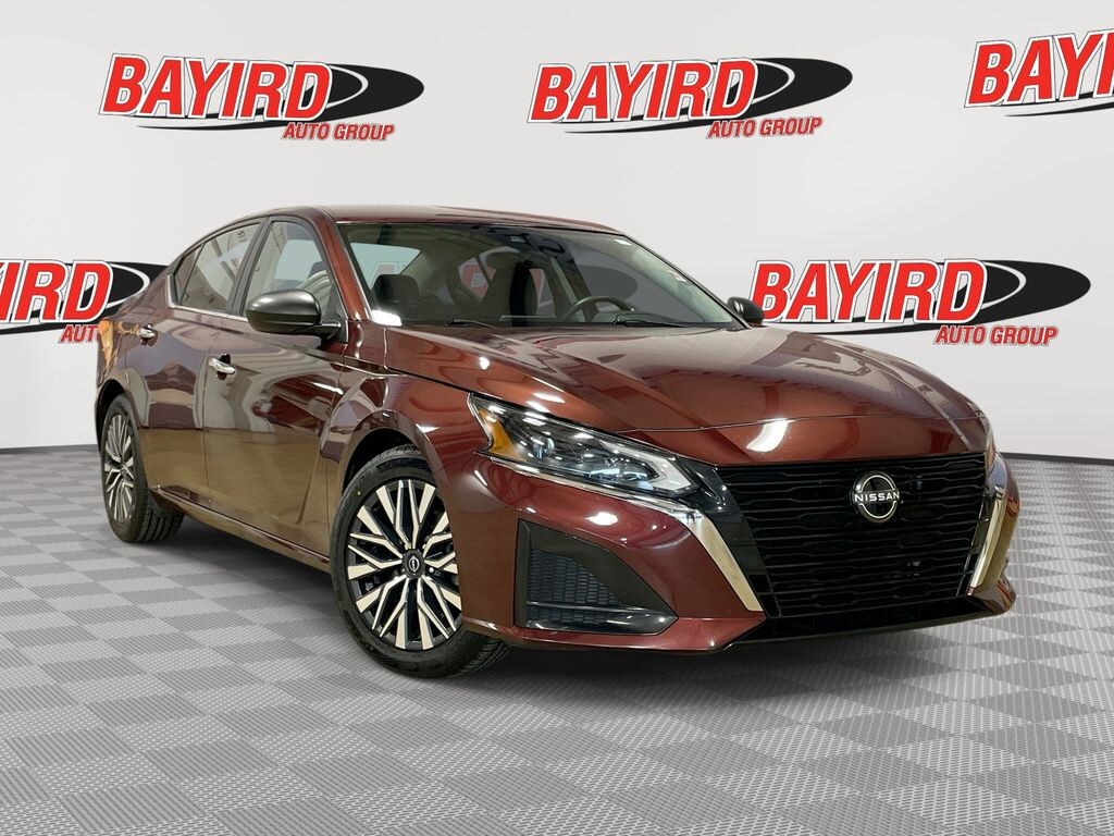 Used 2024 Nissan Altima 2.5 SV Sedan