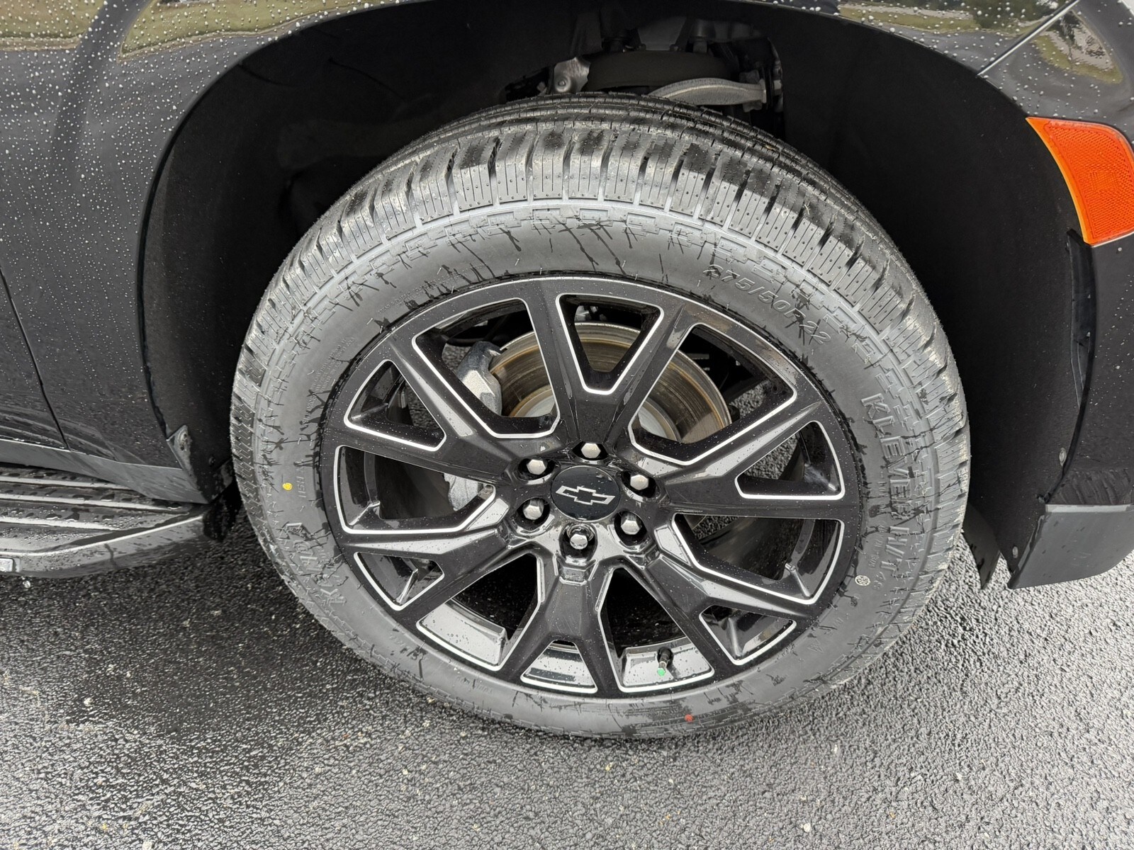 2023 Chevrolet Tahoe High Country photo 2