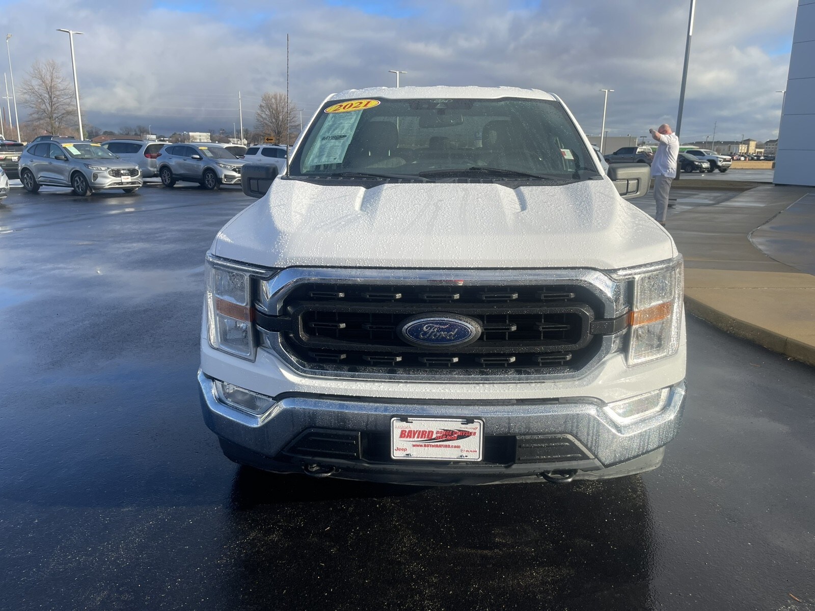 2021 Ford F-150 XLT photo 2
