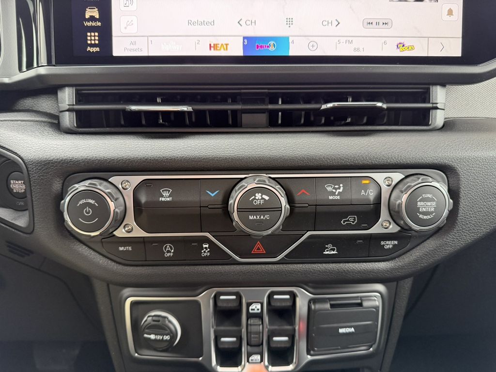 2026 Jeep Wrangler 4-Door Sport - Photo 22
