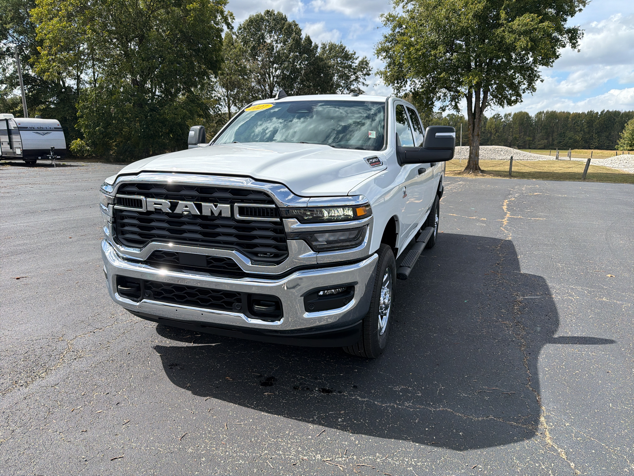 New 2027 Ram 2500 TRADESMAN CREW CAB 4X4 6'4 BOX Pickup