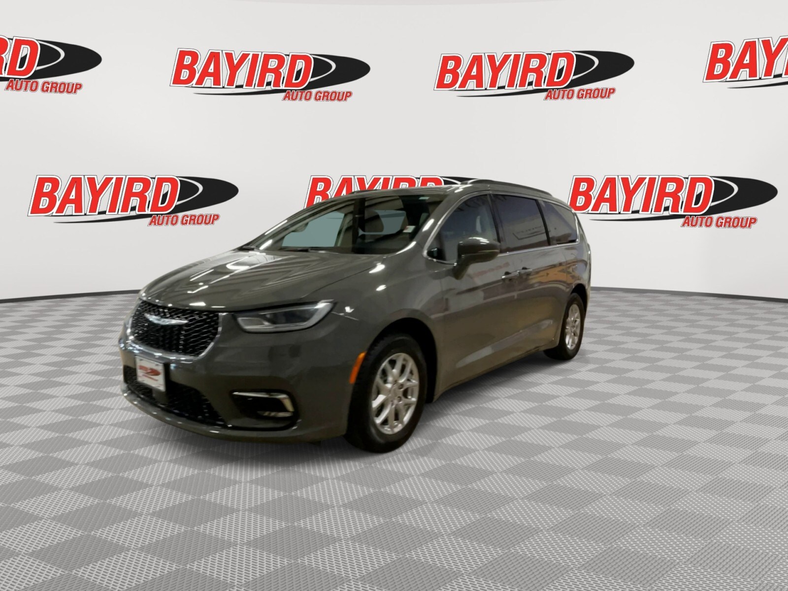 2022 Chrysler Pacifica Touring L photo 2