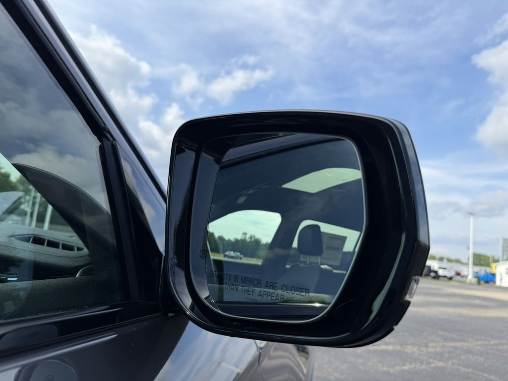 New 2026 Jeep Grand Cherokee L Laredo Sport Utility