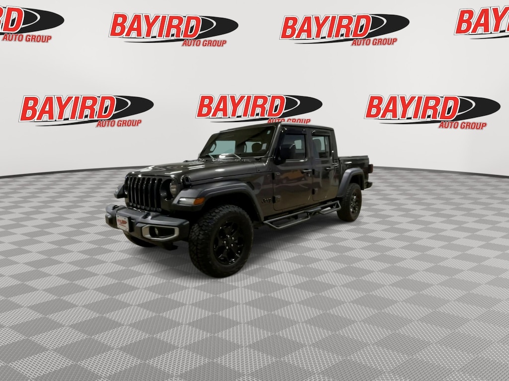 Used 2023 Jeep Gladiator Sport Truck Crew Cab