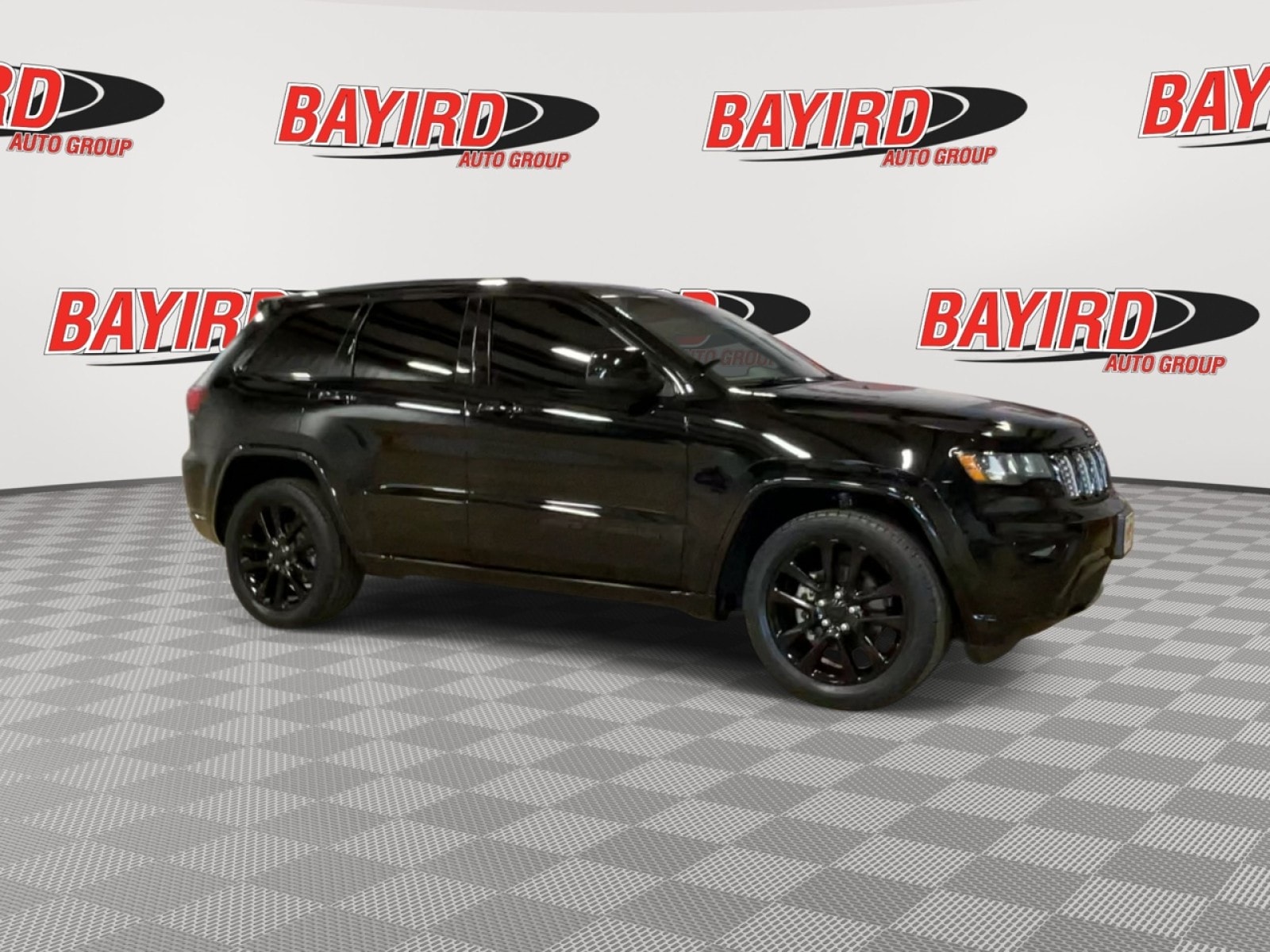 Used 2018 Jeep Grand Cherokee Altitude with VIN 1C4RJEAG8JC489129 for sale in Paragould, AR