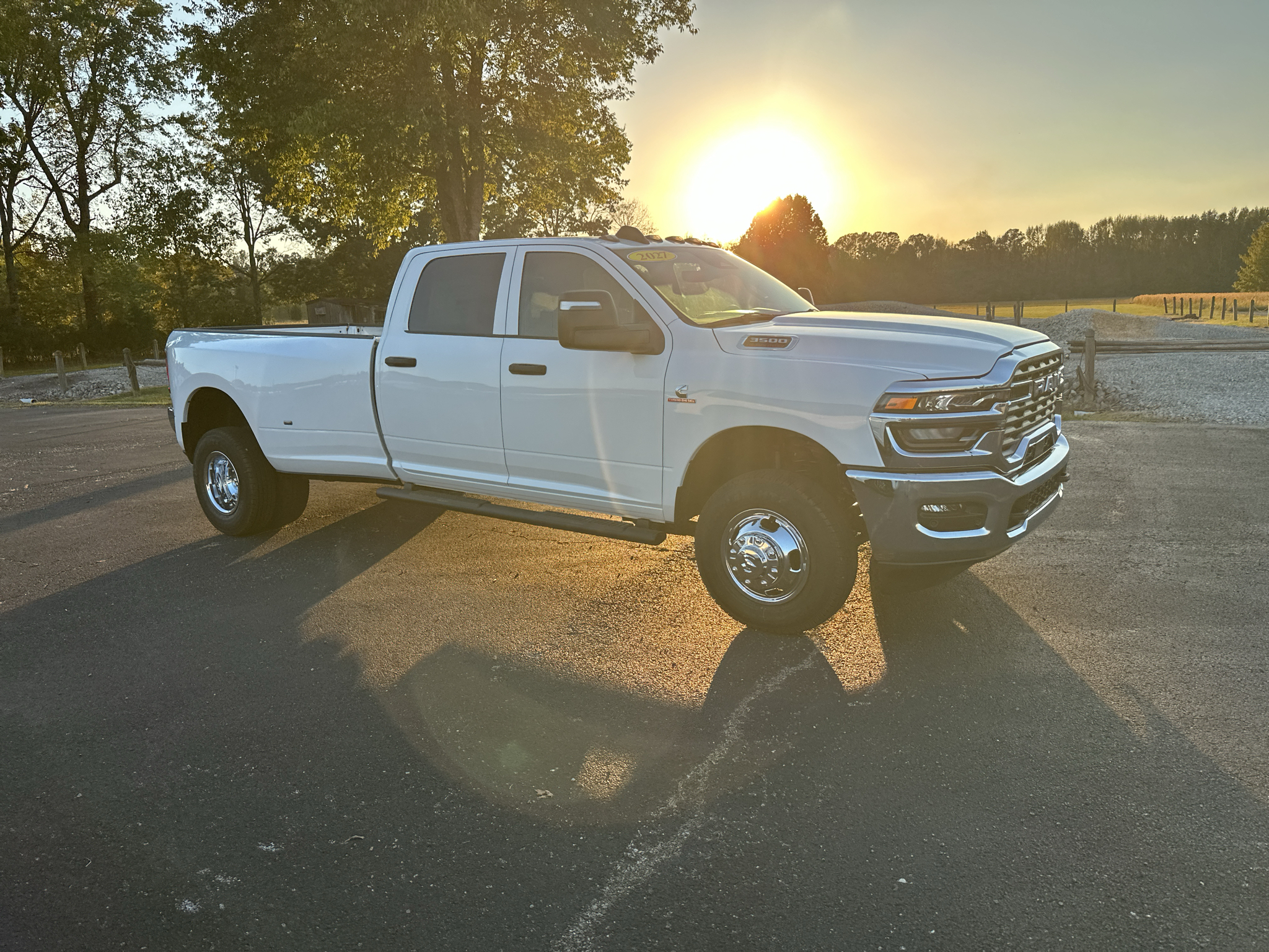 New 2027 Ram 3500 TRADESMAN CREW CAB 4X4 8' BOX Pickup