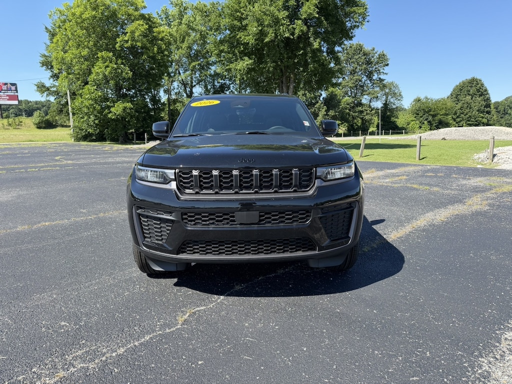 New 2026 Jeep Grand Cherokee L LAREDO ALTITUDE 4X4 Sport Utility