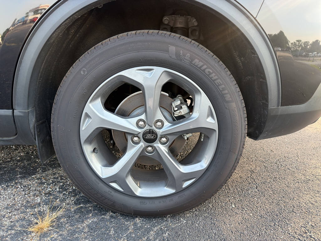 2025 Ford Escape ST-Line Select - Photo 11